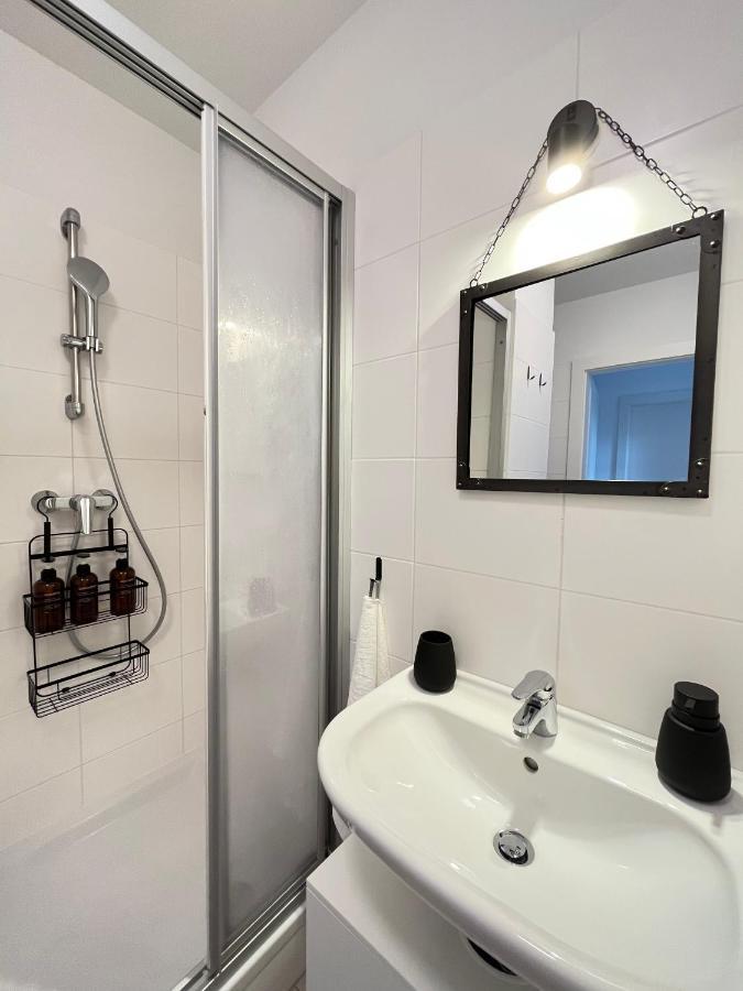 Penthouse Near Central Station With Free Parking Wenen Buitenkant foto