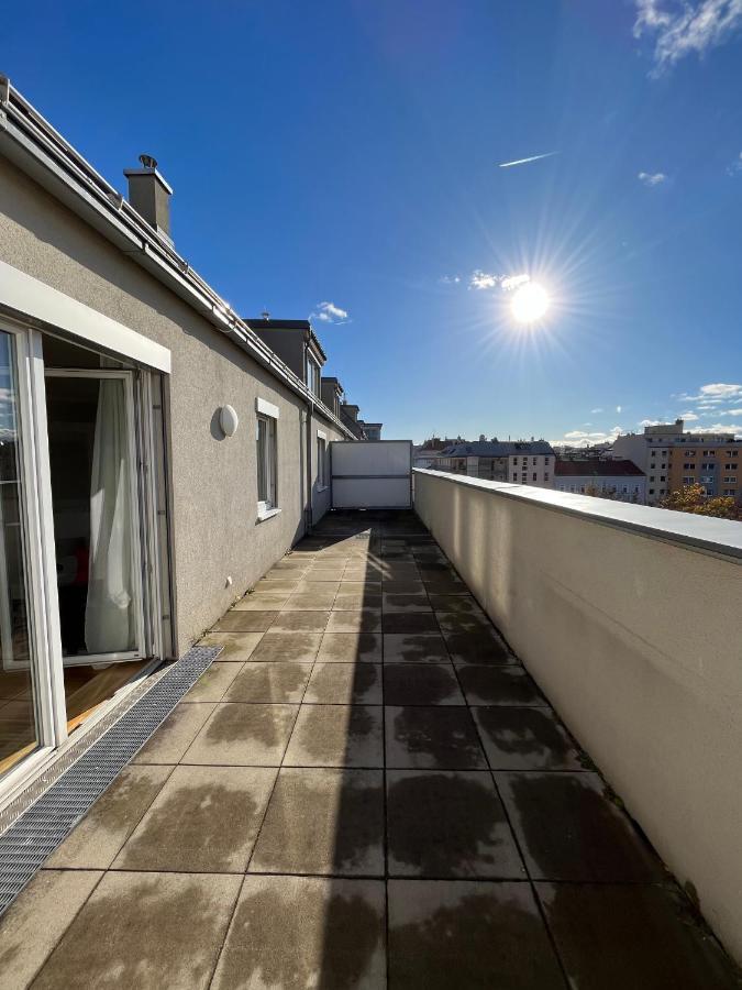 Penthouse Near Central Station With Free Parking Wenen Buitenkant foto